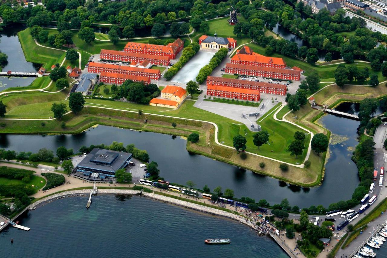 Lavish 4br In The Heart Of Cph By The Canals Apartment