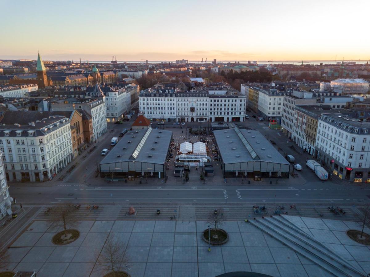 Lavish 4br In The Heart Of Cph By The Canals Apartment