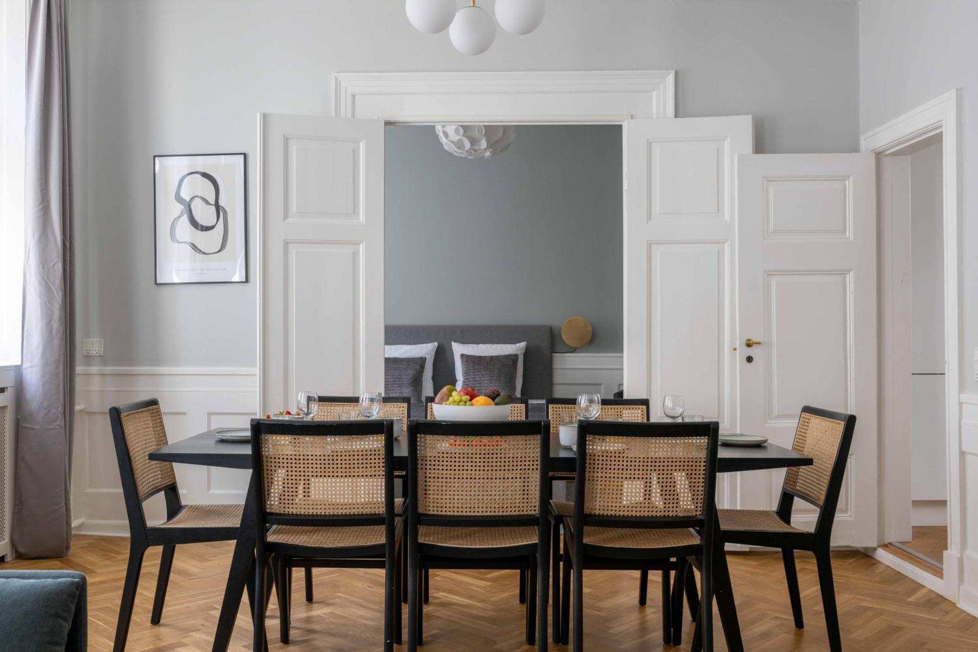 Apartment Lavish 4br In The Heart Of Cph By The Canals Copenhagen