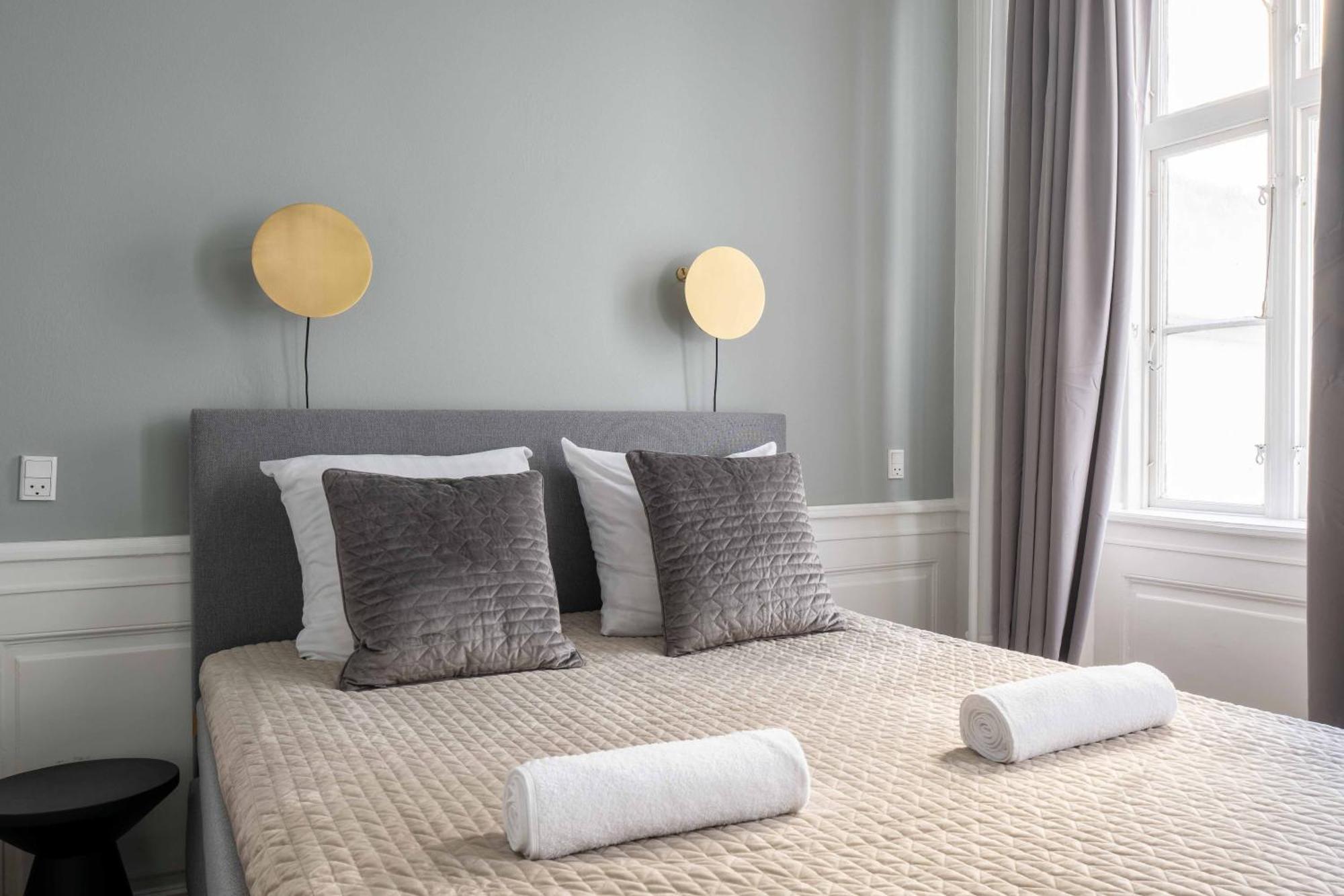 Apartment Lavish 4br In The Heart Of Cph By The Canals *